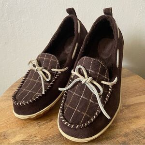 L.L. Bean Mountain Fleece Lined Suede Comfort Slippers
